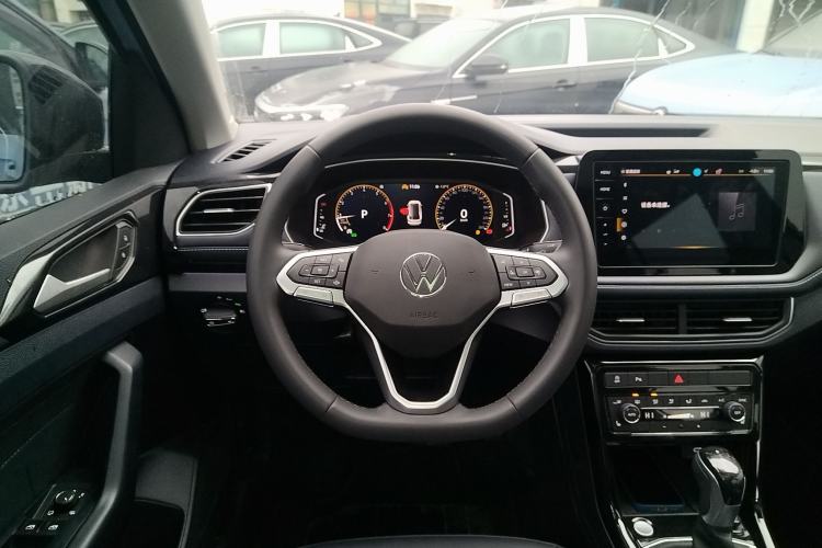 Used Volkswagen Tharu 2025 NewRui 300TSI Prestige Edition