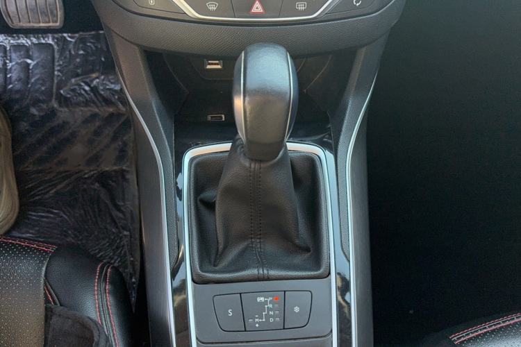 Used Peugeot 408 2015 1.2T Automatic Luxury Edition