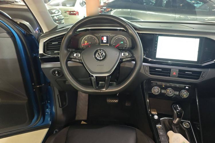 Used Volkswagen Tayron 2019 330TSI Two-Wheel-Drive Luxury Version China V Emission Standard
