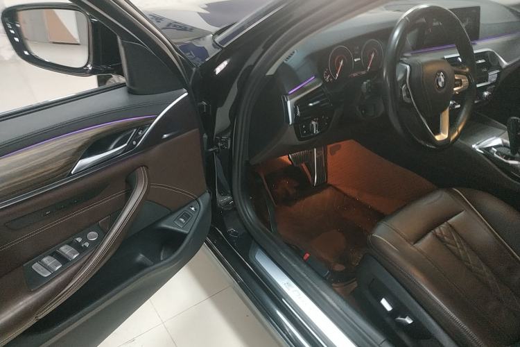 Used BMW 5 Series New Energy 2019 Updated 530Le Pioneer Edition
