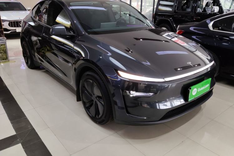 Used Tesla Model Y 2025 Long-Range All-Wheel Drive First Edition
