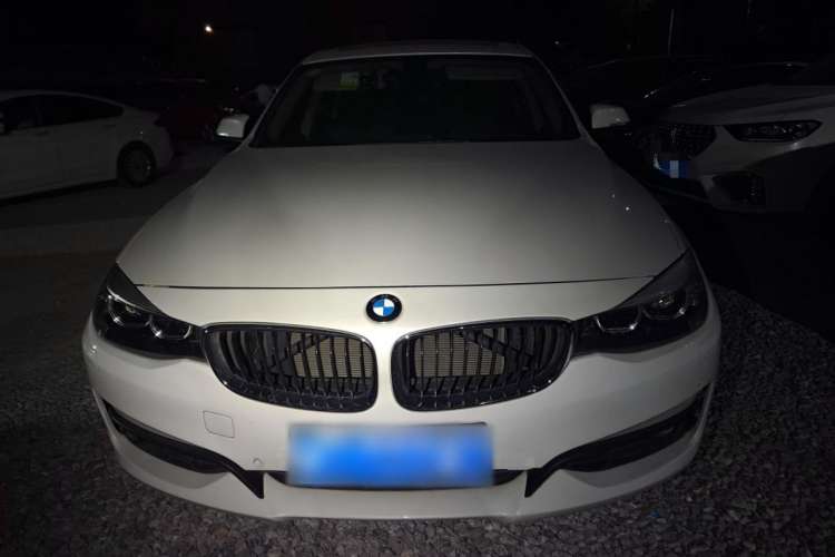 Used BMW 3 Series GT 2016 320i Fashion Model
