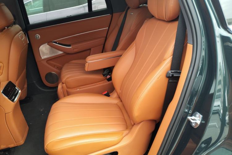 Used Hima AITO M8 2025 Extended-Range Ultra Version 53.4 kWh 6-Seater Edition