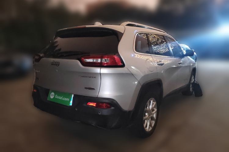 Used  Cherokee 2016 2.0L Superior Edition
