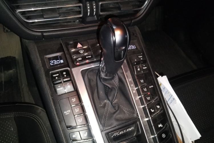 Used Porsche Macan 2021 Macan 2.0T