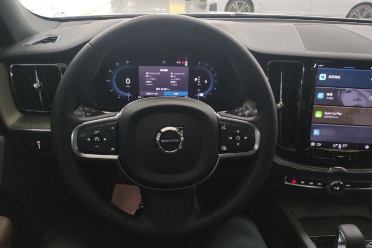 Used Volvo XC60 2022 B5 4x4 Zhiyi Luxury Edition
