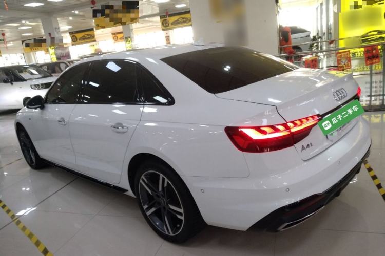 Used Audi A4L 2022 40 TFSI Luxury Dynamic Model
