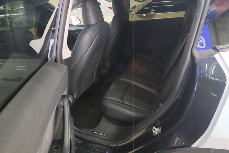 Used Tesla Model Y 2025 Rear-Wheel Drive First Edition