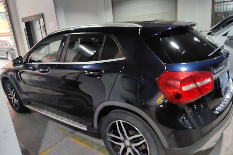 Used Mercedes-Benz GLA 2015 GLA 220 4MATIC Fashion Model