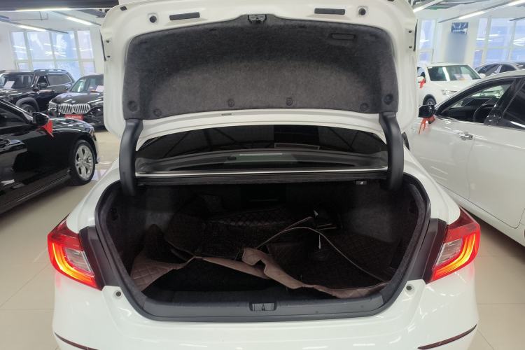 Used Honda Accord 2018 Rui Hybrid 2.0L Rui Ling Edition China VI
