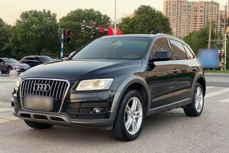 Used Audi Q5 2017 Plus 40 TFSI Technology Model
