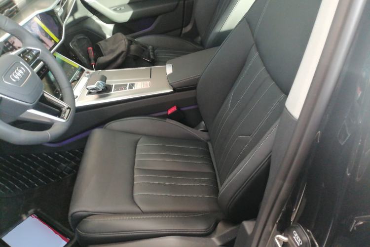 Used Audi A6L 2025 45 TFSI Prestige Dynamic Edition + Ventilated Comfort Package
