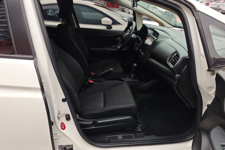 Used Honda Fit 2016 1.5L LXS CVT Comfort Sunroof Version
