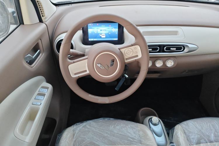 Used Wuling Hongguang MINIEV 2025 Four-Door Version Advanced Edition
