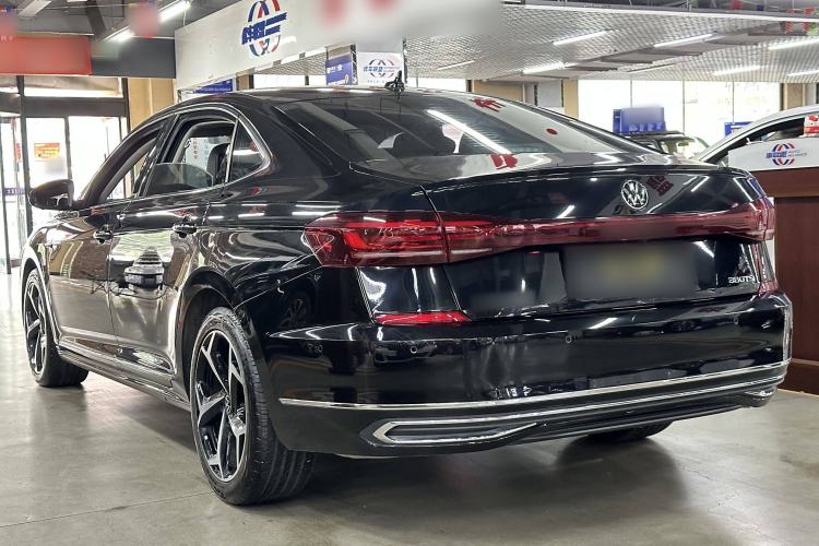 Used Volkswagen Passat 2024 380TSI Starry Luxury Edition

