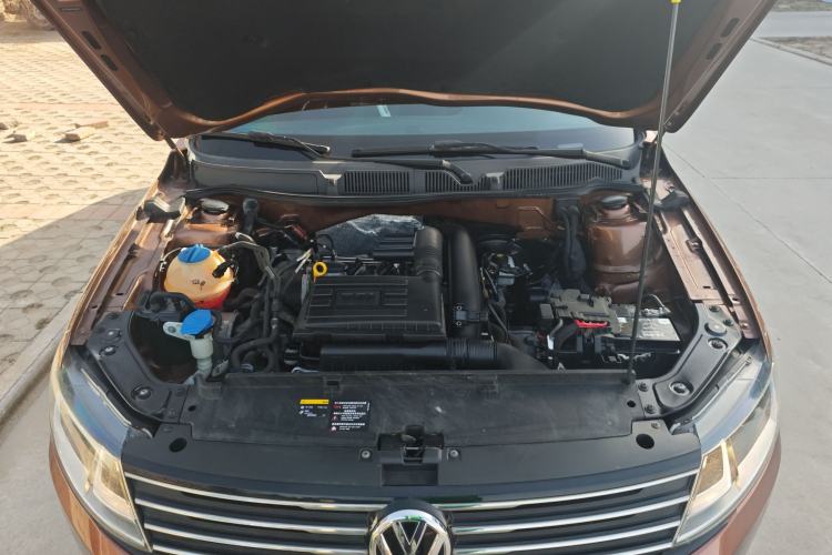 Used Volkswagen Gran Lavida 2015 230TSI DSG Comfort Edition
