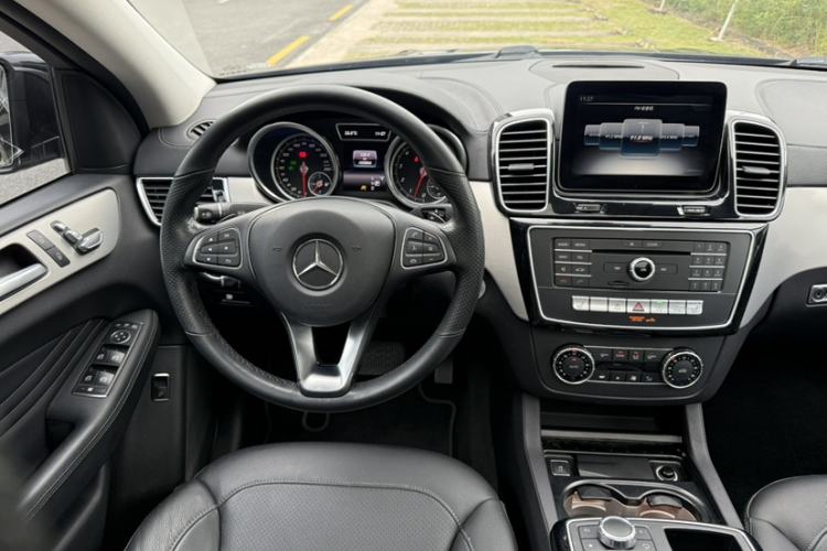 Used Mercedes-Benz GLE Coupe 2015 GLE 320 4MATIC Coupe SUV
