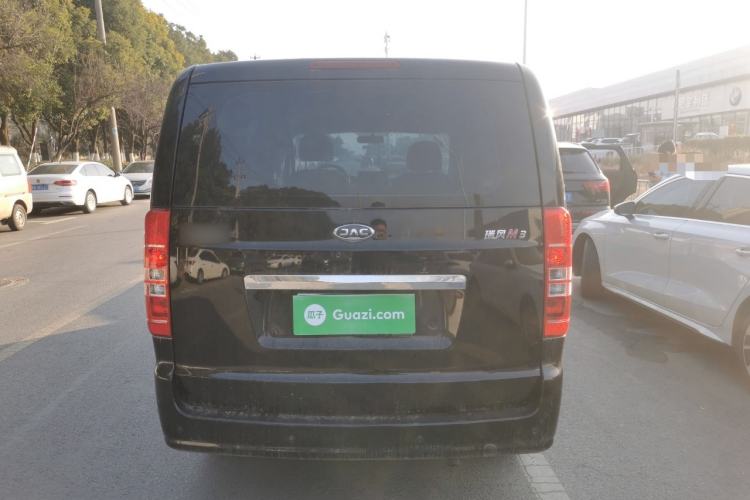 Used  M3 2022 1.8L 7-seat Standard Edition
