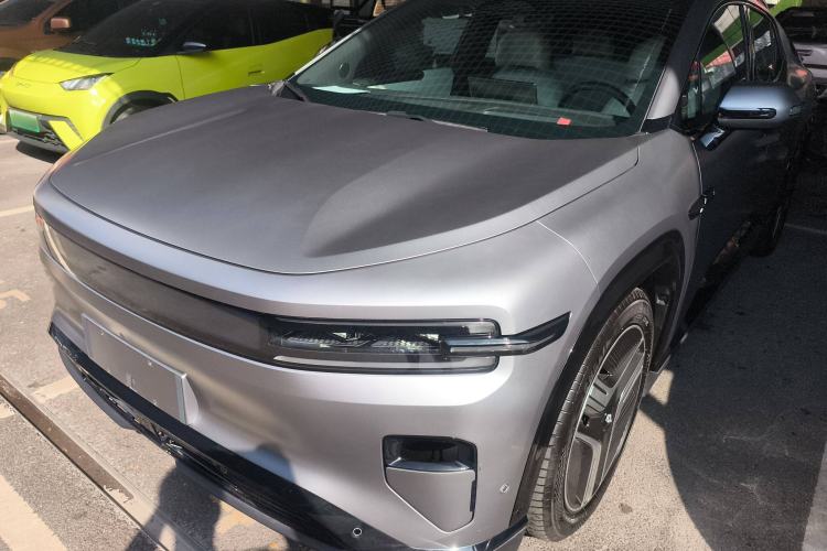 Used  E07 2025 All-Electric 4x4 90kWh Ultra High-Performance Edition
