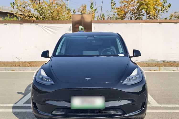 Used Tesla Model Y 2023 Rear-Wheel-Drive Version

