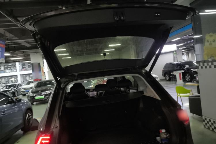 Used Volkswagen Tiguan L 2017 330TSI Automatic Two-Wheel Drive Flagship Edition
