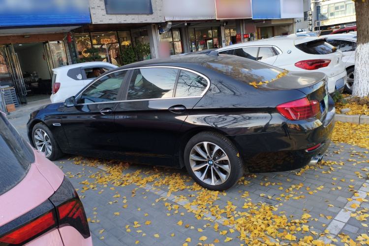 Used BMW 5 Series 2017 525Li Leading Model
