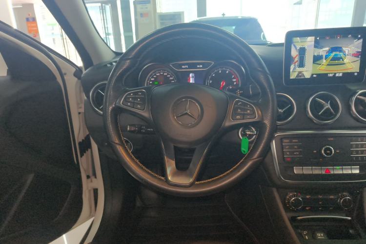 Used Mercedes-Benz GLA 2018 GLA 200 Fashion Model
