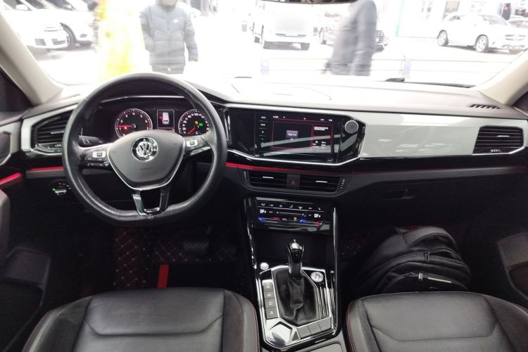 Used Volkswagen Tayron 2020 330TSI Two-Wheel Drive Luxury Smart Connectivity Version
