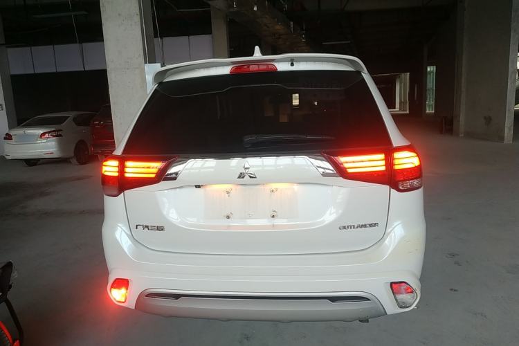 Used Mitsubishi Outlander 2021 2.0L Two-Wheel Drive Comfort Edition 5 Seats