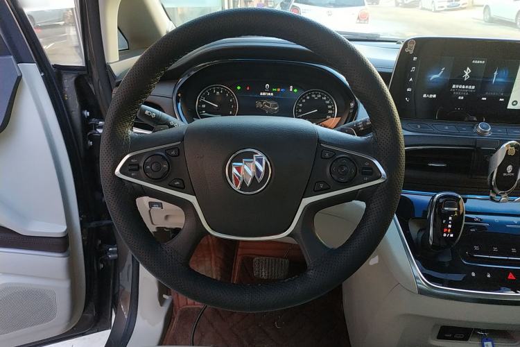 Used Buick GL8 2021 Land Cruiser Executive 652T Premium Model