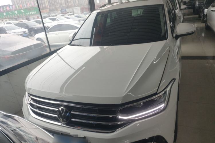 Used Volkswagen Tiguan L 2024 Outstanding Model 330TSI Automatic Two-Wheel Drive R-Line Dragon Glory Edition
