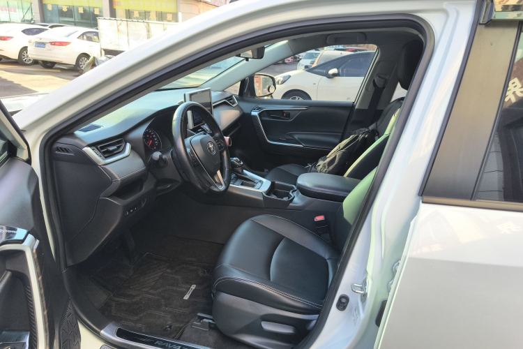 Used Toyota RAV4 2020 2.0L CVT Two-Wheel Drive Urban Edition
