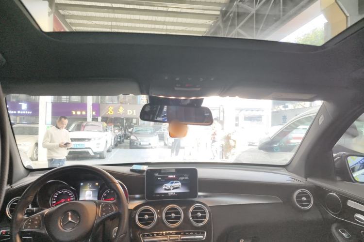 Used Mercedes-Benz GLC 2019 Facelift GLC 260 L 4MATIC Luxury Model
