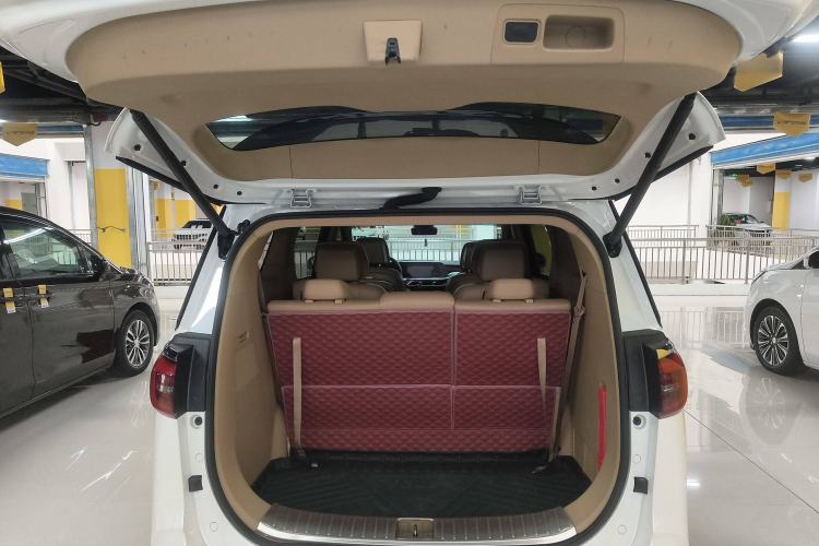 Used Buick GL8 2021 ES Landtrek 653T Luxury Model
