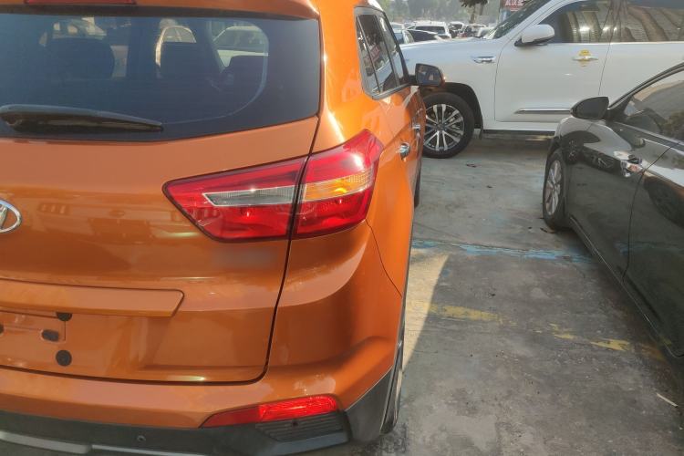 Used Hyundai ix25 2015 1.6L Automatic Two-Wheel Drive Smart GLS Trim
