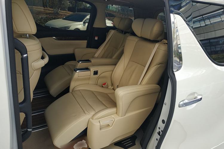 Used Toyota Alphard 2021 Dual-Engine 2.5L Luxury Edition