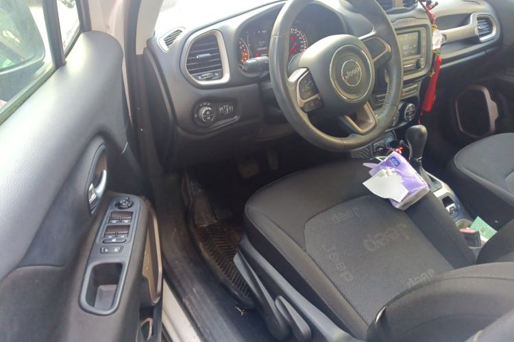 Used  Renegade 2017 180T Automatic High-Energy Version
