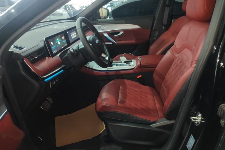 Used JETOUR X70 PLUS 2023 1.5T DCT Brave PLUS 5-Seater