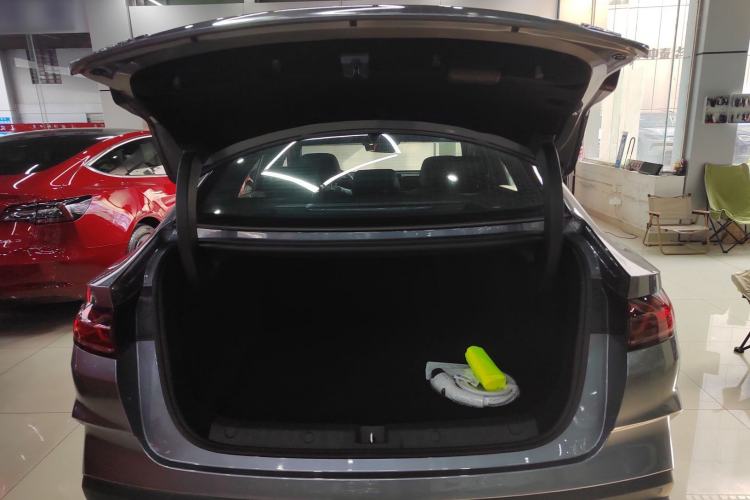 Used BYD Qin L 2025 DM-i Smart Drive 120KM Superior Model
