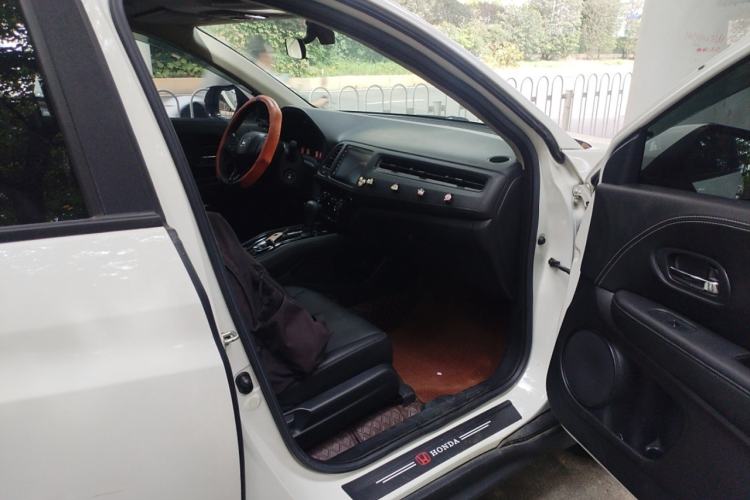 Used Honda Vezel 2020 1.5L CVT Pioneer Edition
