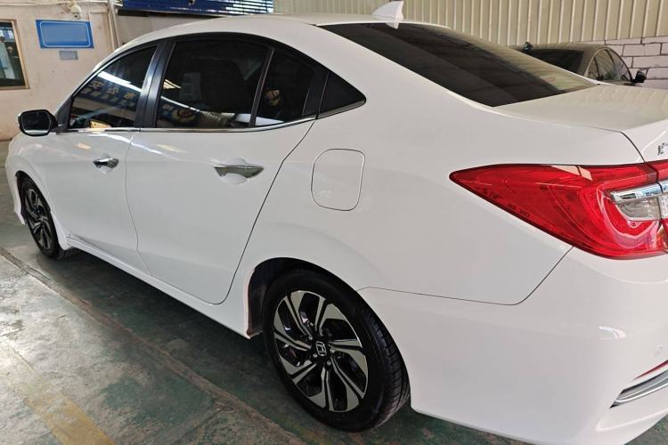 Used Honda Crider 2016 1.8L CVT Luxury Edition
