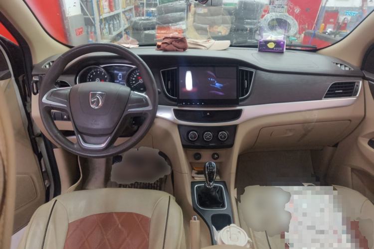 Used Baojun 730 2016 1.5L Manual Standard Version 5 Seats