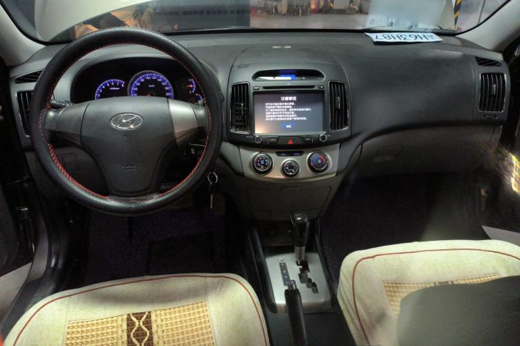 Used Hyundai Celesta 2015 1.6L Automatic Comfort Model
