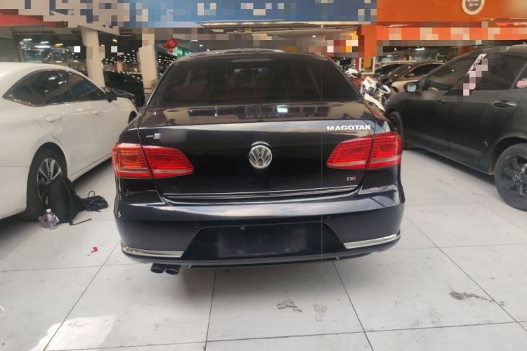 Used Volkswagen Magotan 2015 Facelift 1.8TSI Luxury Model
