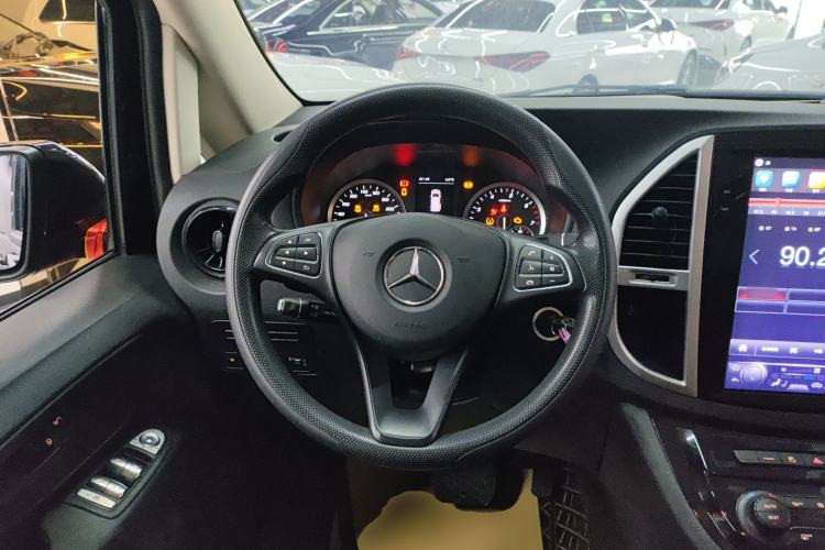 Used Mercedes-Benz Vito 2021 2.0T Elite Version 7 Seats
