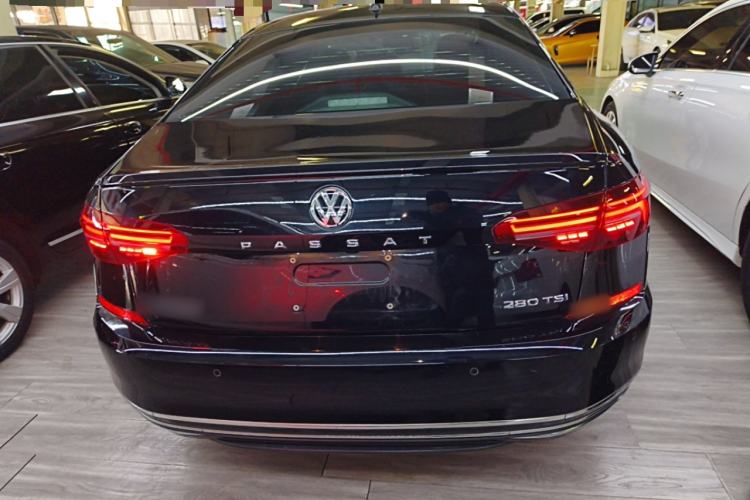 Used Volkswagen Passat 2019 280TSI Business Edition China VI
