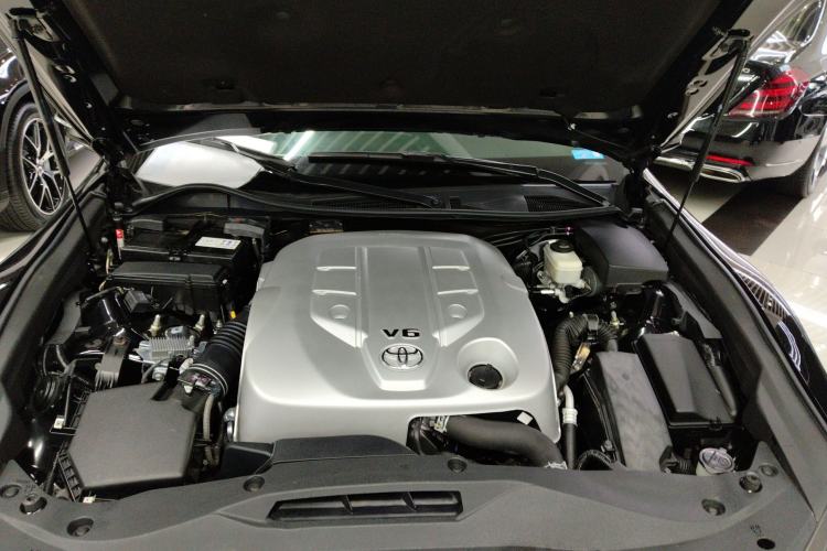 Used Toyota Crown 2015 2.5L Smart Edition
