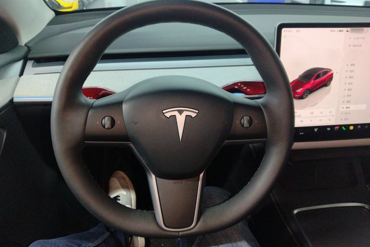 Used Tesla Model Y 2023 Rear-Wheel-Drive Version
