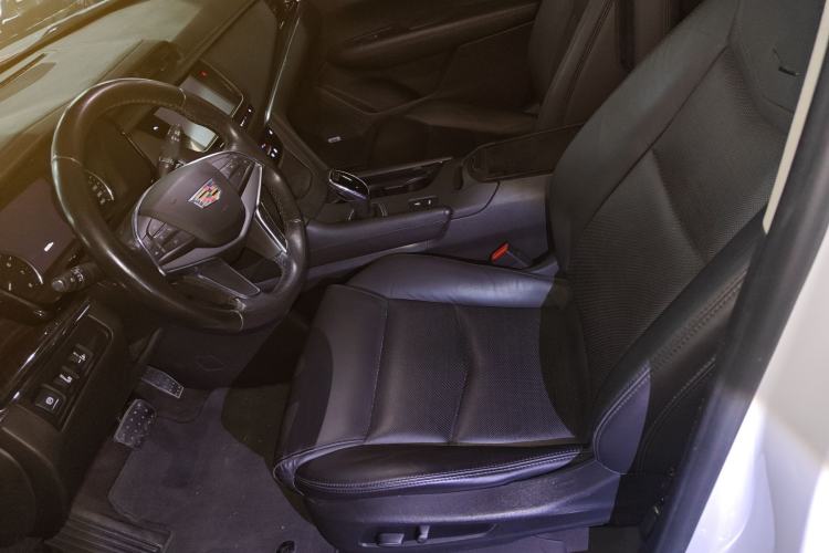 Used Cadillac XT5 2018 25T Luxury Model
