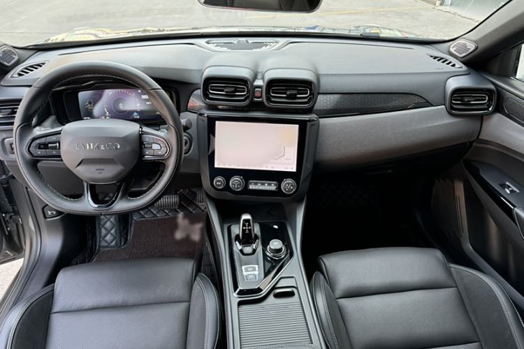 Used Lynk & Co 03 2022 2.0TD DCT JingPro
